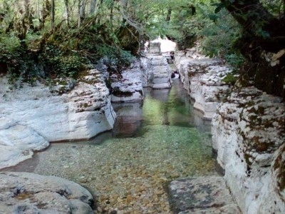 shokiruyushchie-vodopady-i-kanony-zapadnoy-gruzii