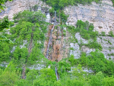 vodopad-kinchkha